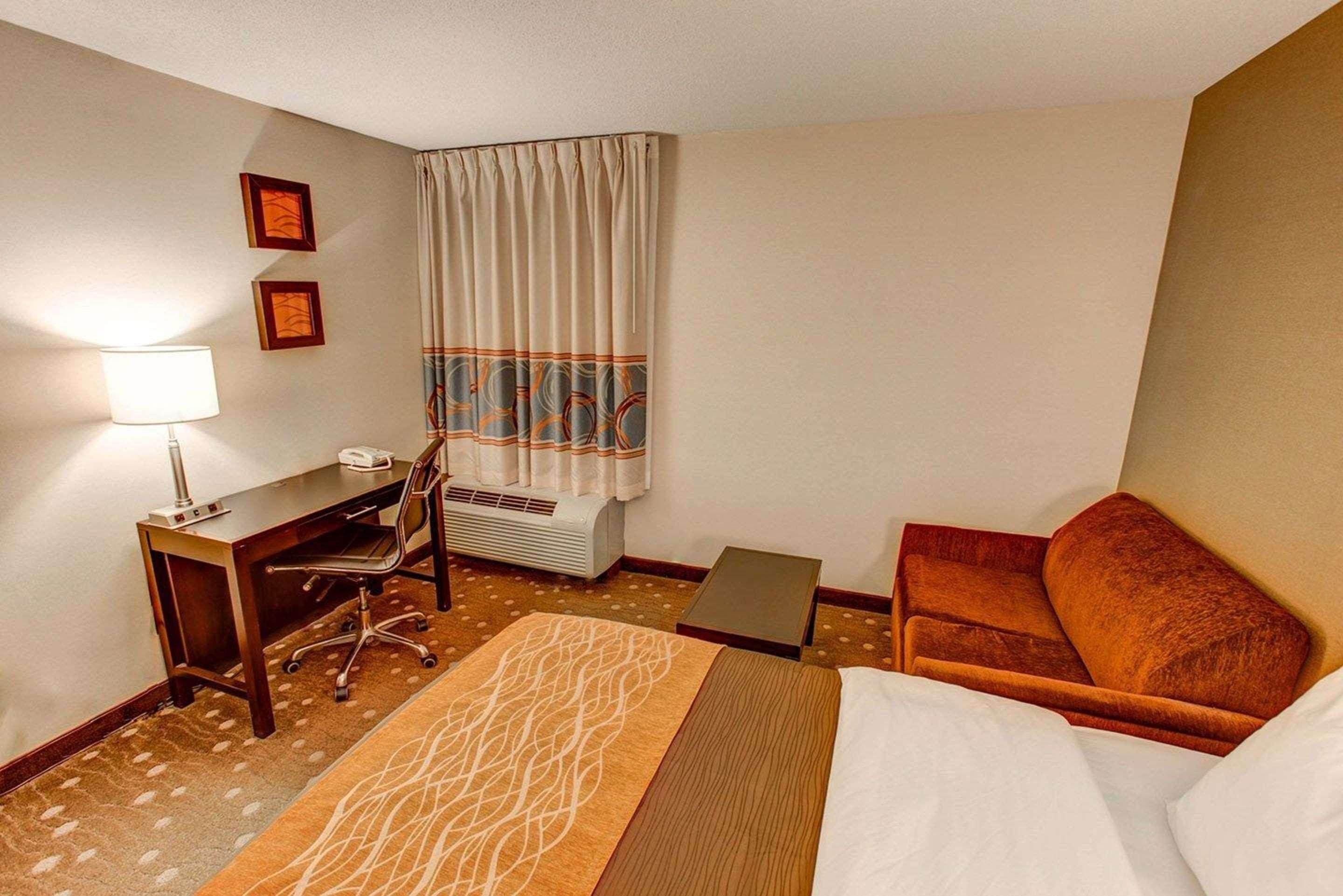 Comfort Inn Pittsburgh Exterior photo