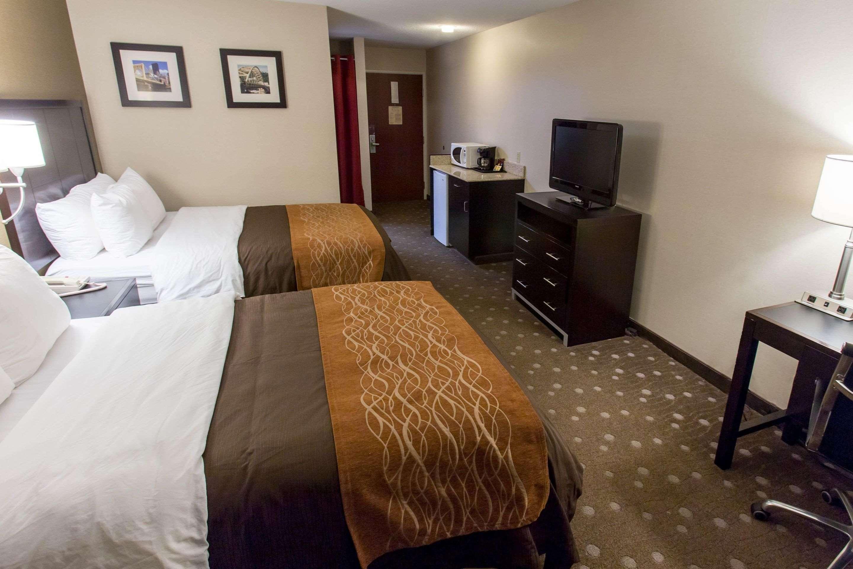 Comfort Inn Pittsburgh Exterior photo