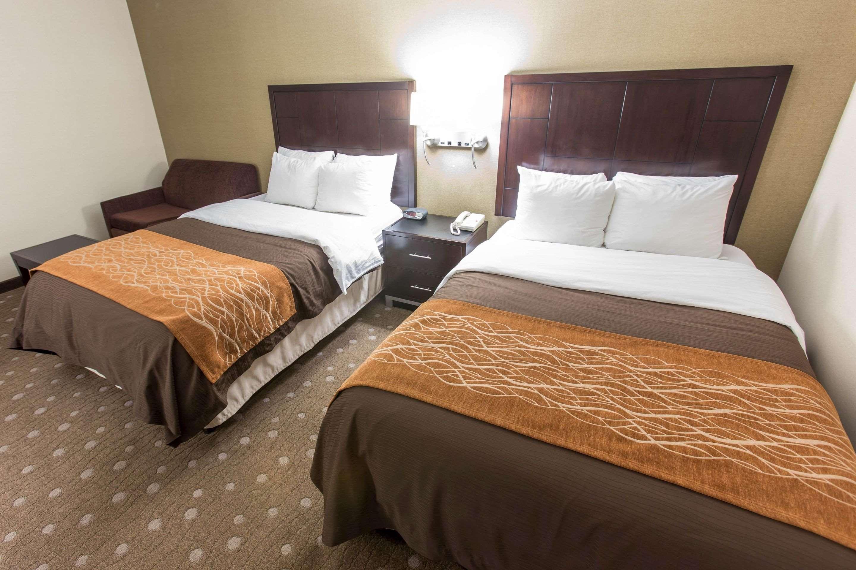 Comfort Inn Pittsburgh Exterior photo