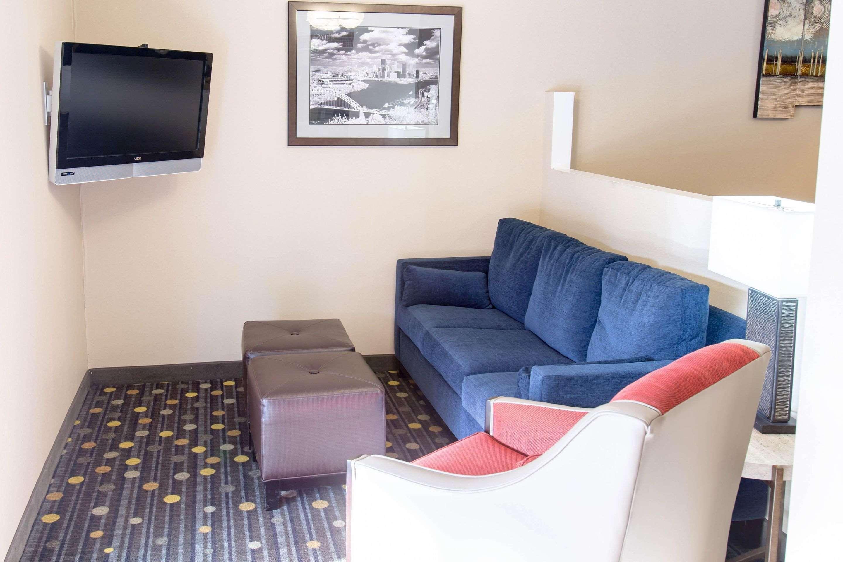 Comfort Inn Pittsburgh Exterior photo
